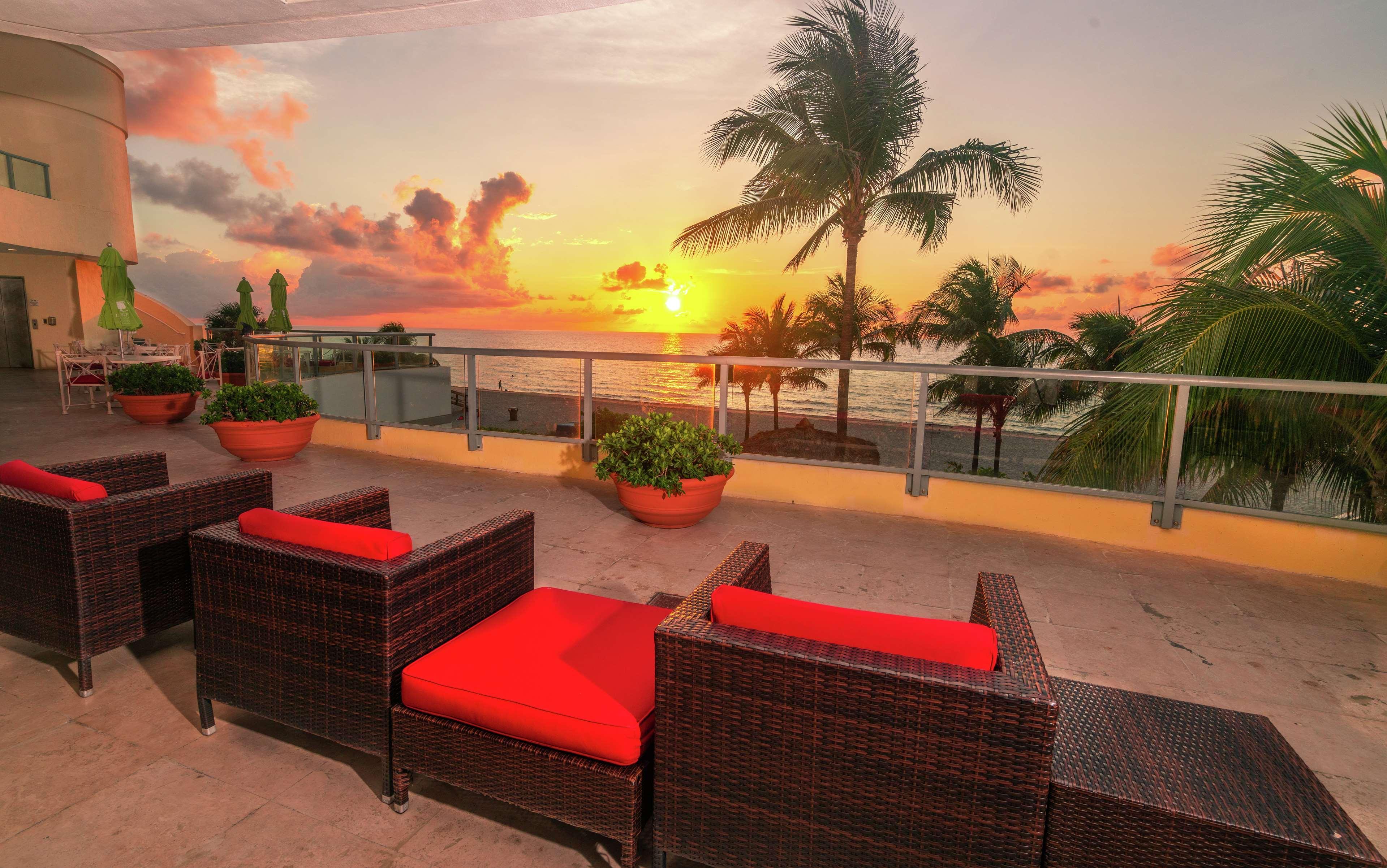 Doubletree By Hilton Ocean Point Resort - North Miami Beach Sunny Isles Beach Eksteriør billede