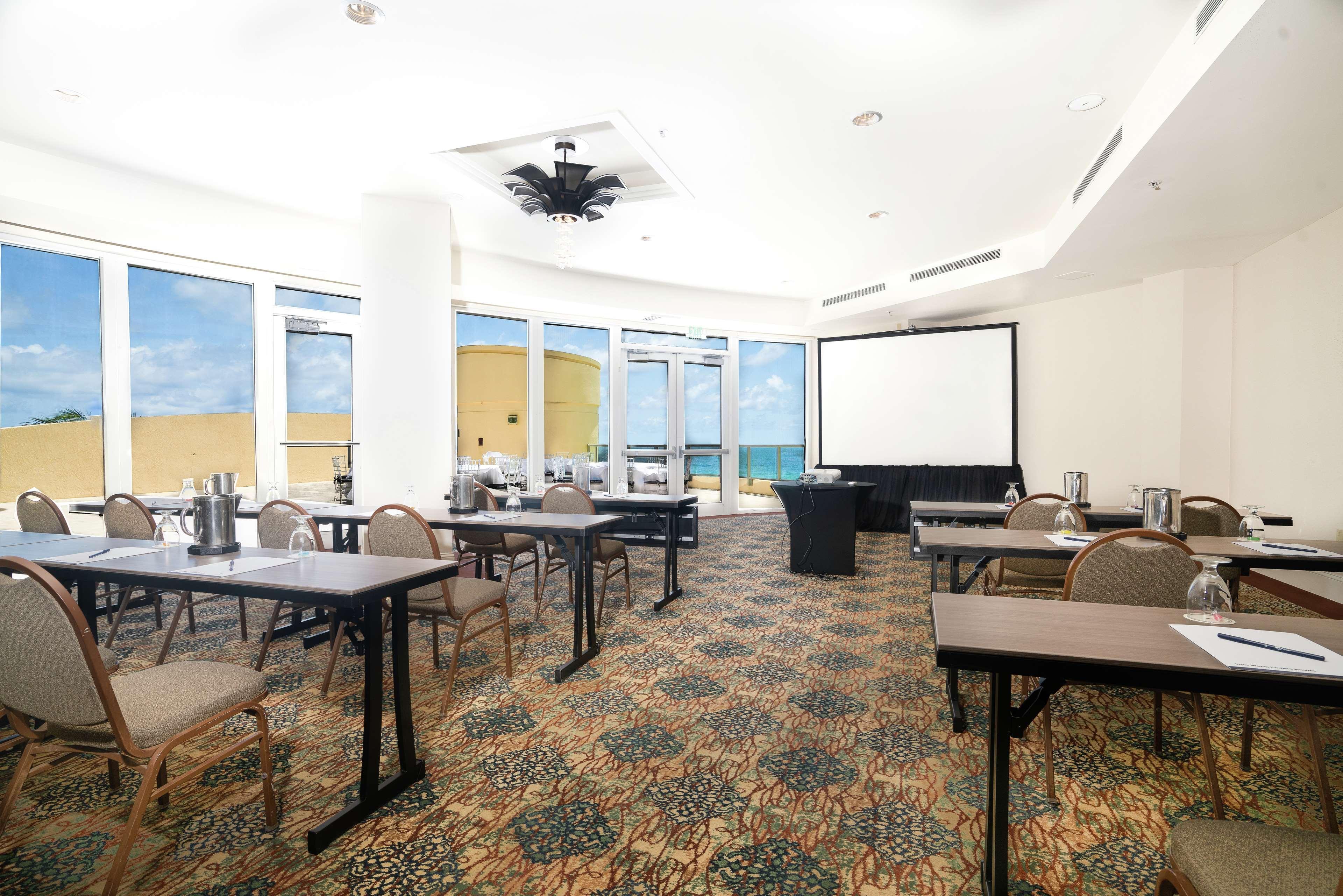 Doubletree By Hilton Ocean Point Resort - North Miami Beach Sunny Isles Beach Eksteriør billede
