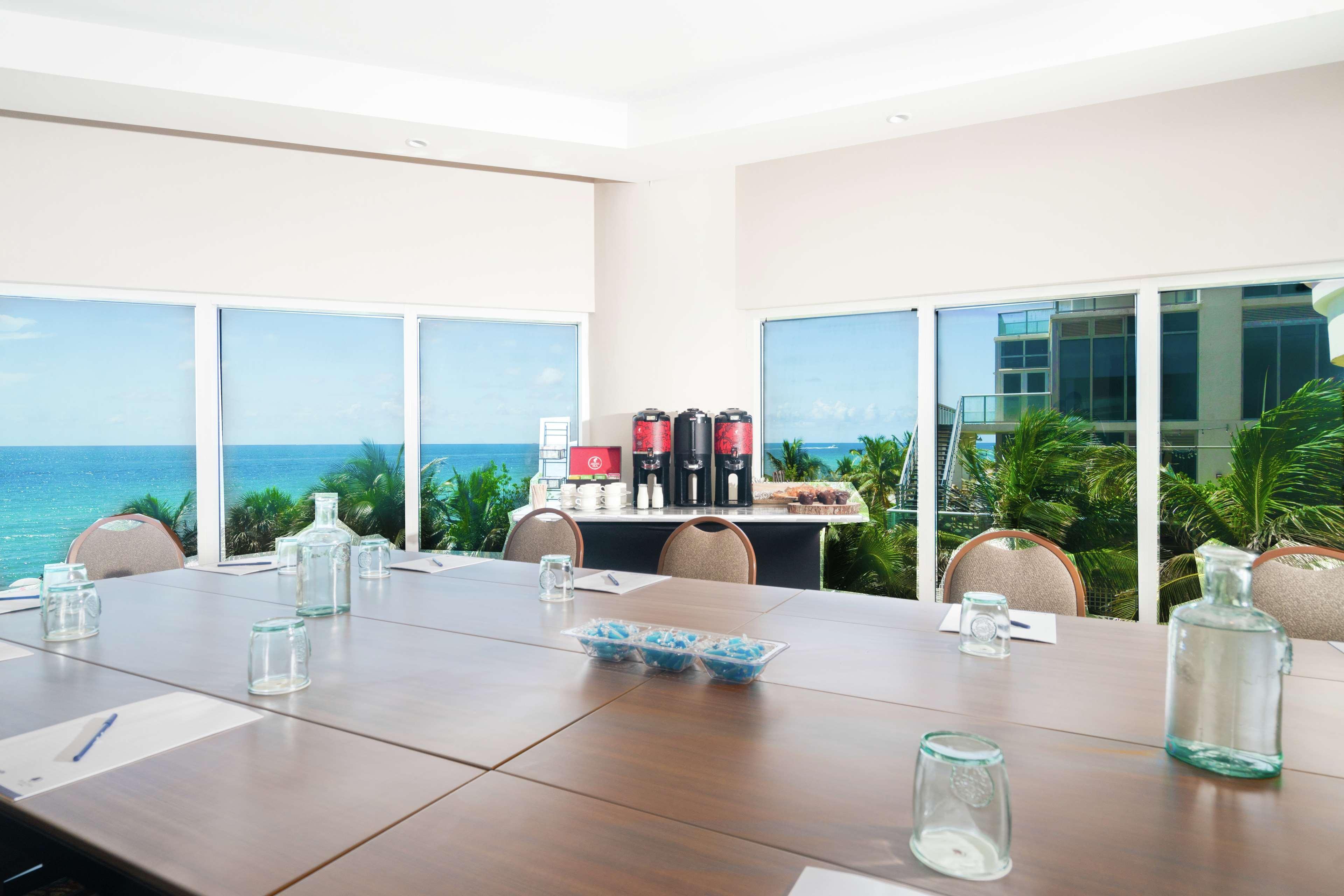 Doubletree By Hilton Ocean Point Resort - North Miami Beach Sunny Isles Beach Eksteriør billede