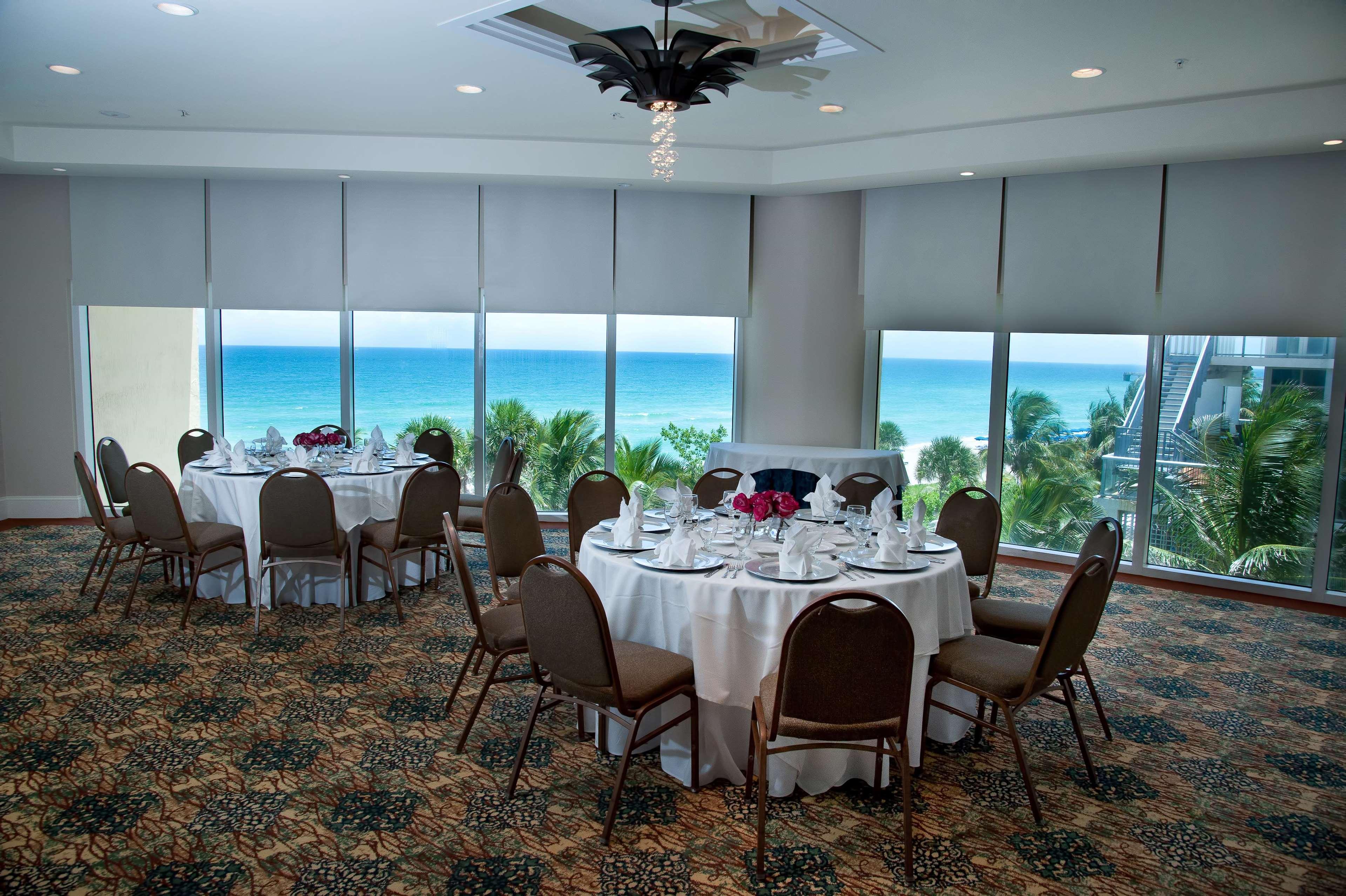 Doubletree By Hilton Ocean Point Resort - North Miami Beach Sunny Isles Beach Eksteriør billede