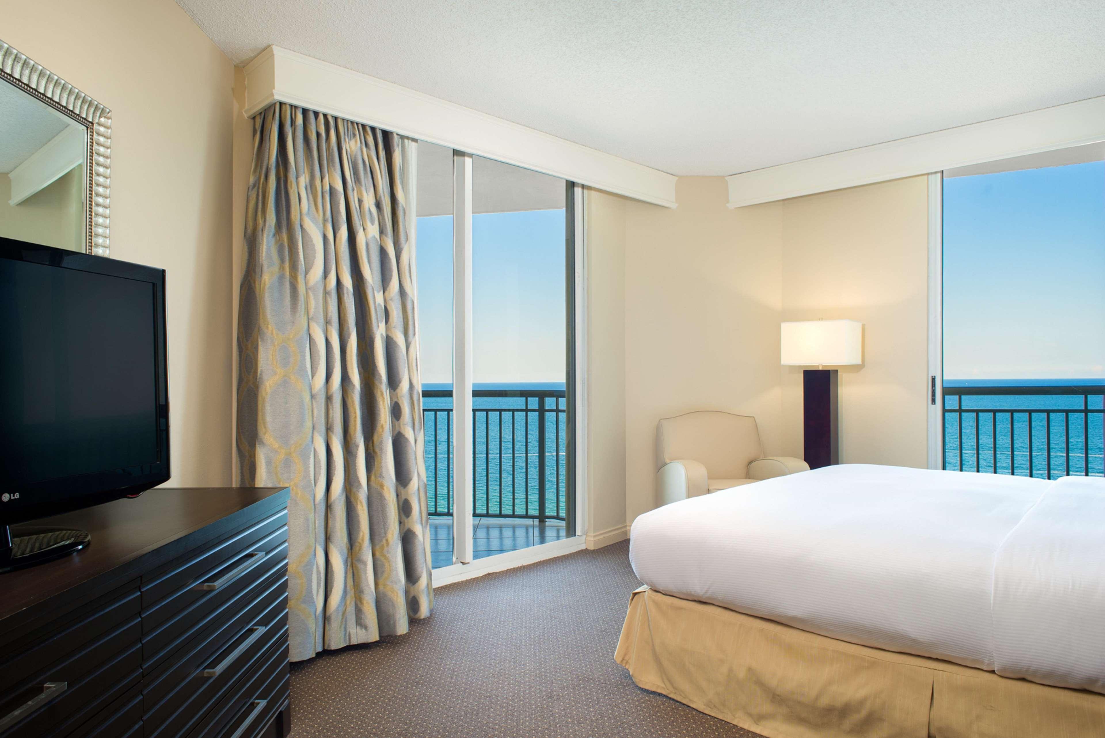 Doubletree By Hilton Ocean Point Resort - North Miami Beach Sunny Isles Beach Eksteriør billede