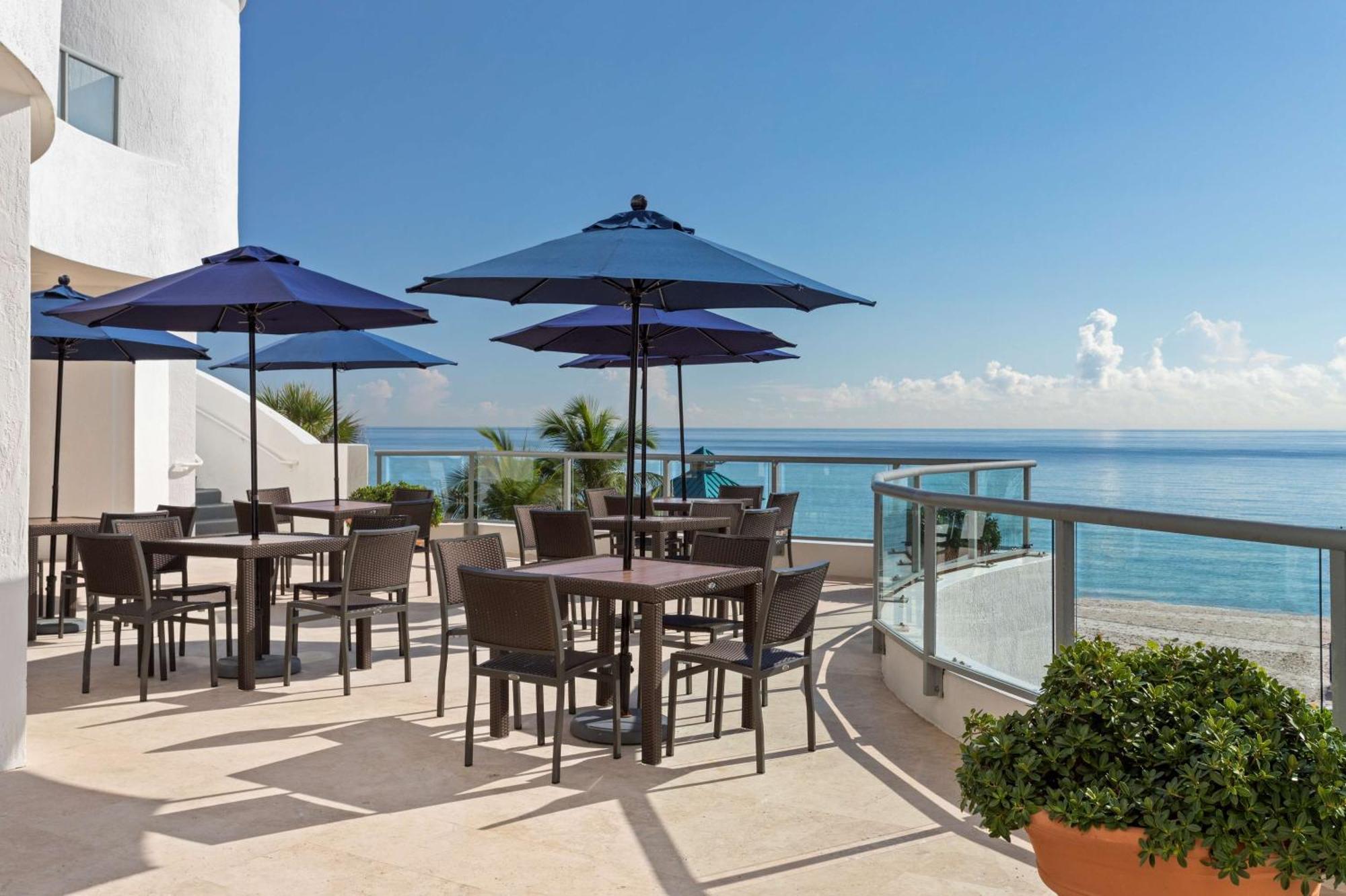 Doubletree By Hilton Ocean Point Resort - North Miami Beach Sunny Isles Beach Eksteriør billede