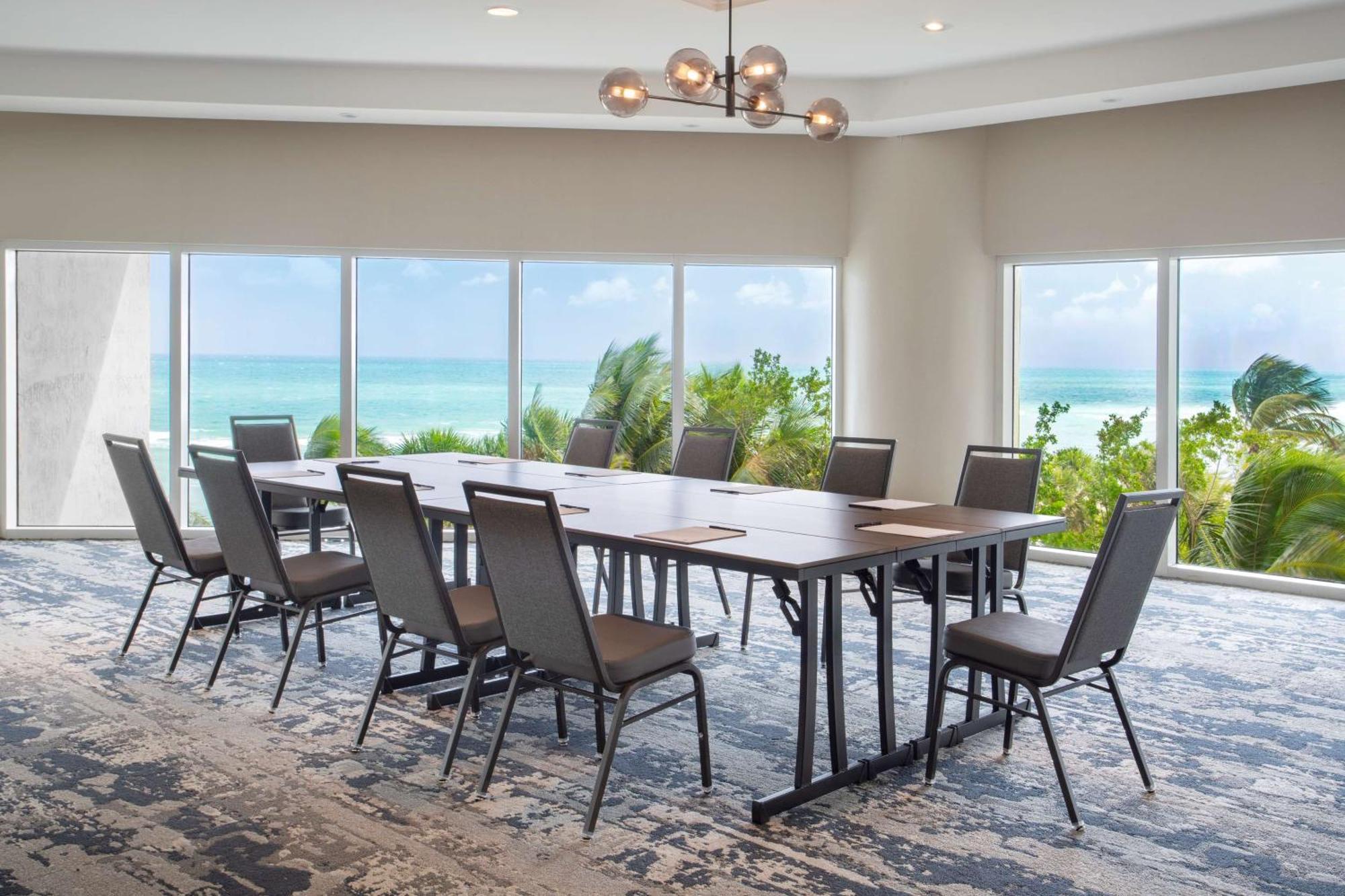 Doubletree By Hilton Ocean Point Resort - North Miami Beach Sunny Isles Beach Eksteriør billede