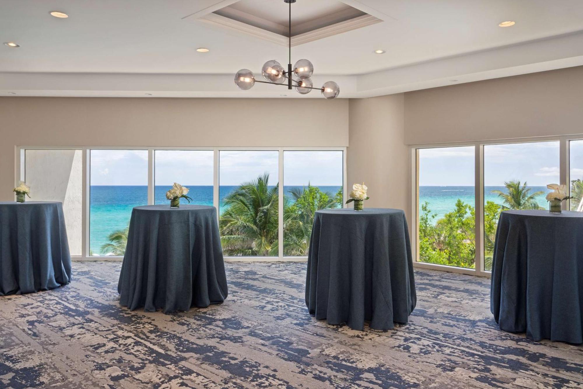 Doubletree By Hilton Ocean Point Resort - North Miami Beach Sunny Isles Beach Eksteriør billede