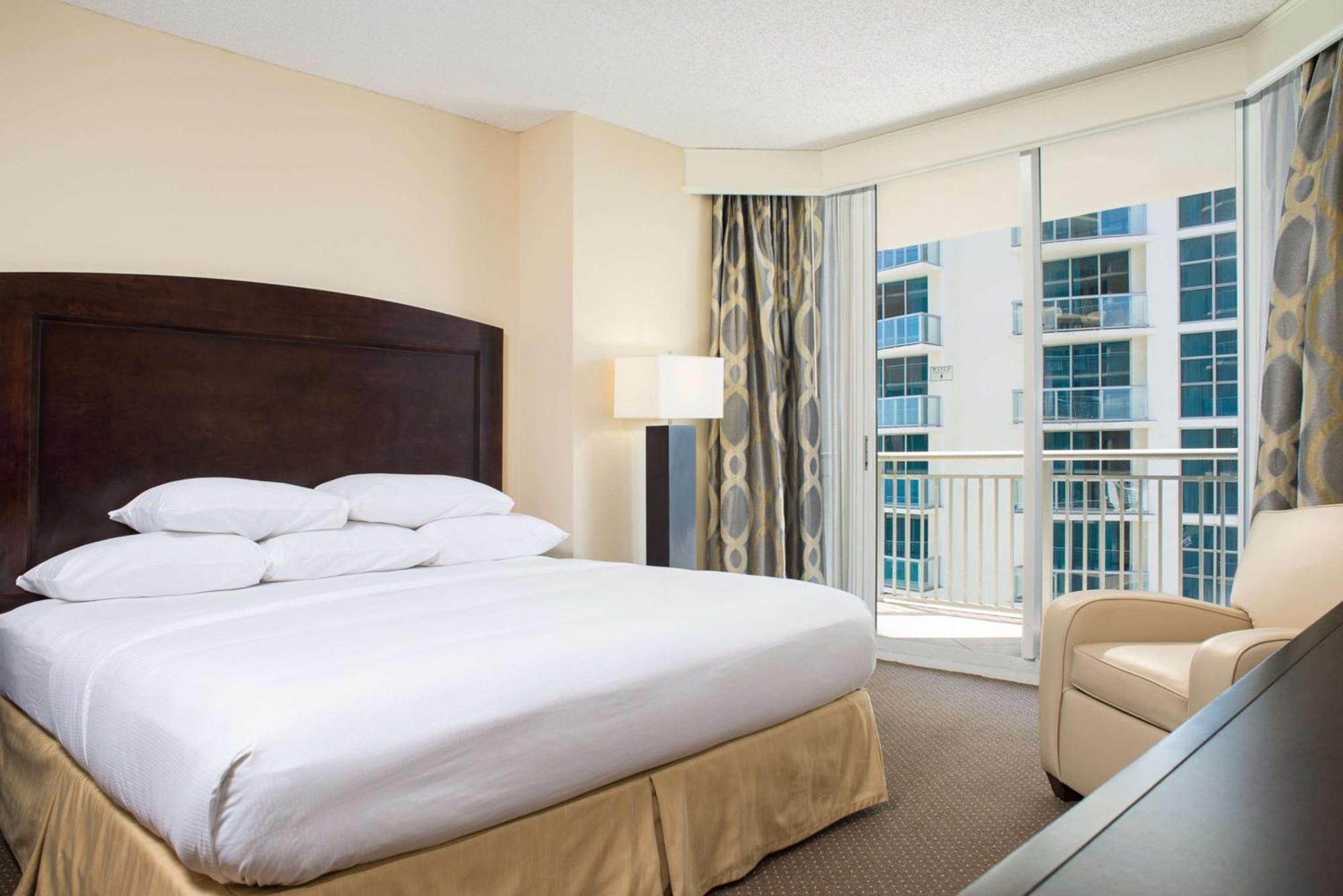 Doubletree By Hilton Ocean Point Resort - North Miami Beach Sunny Isles Beach Eksteriør billede